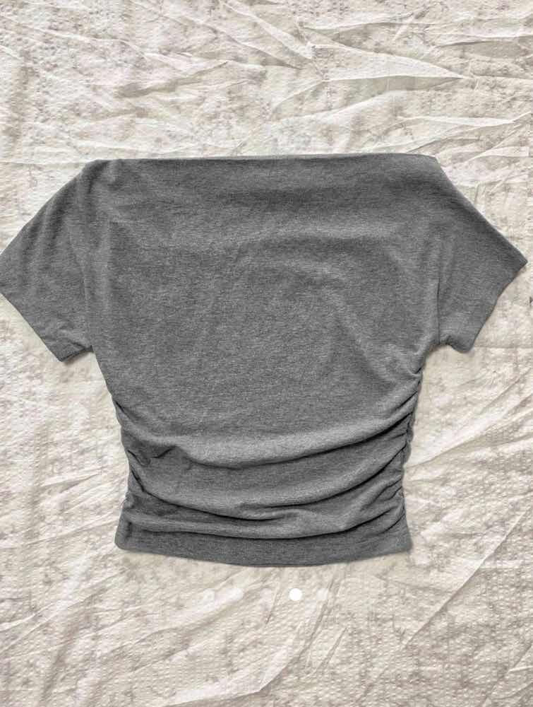 Letter Print Off Shoulder T-Shirt // Grey