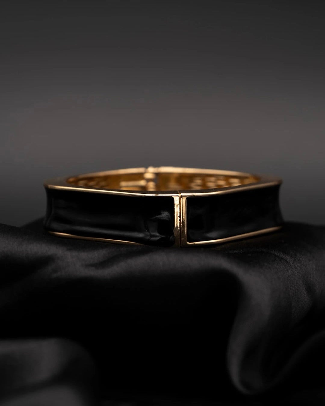 Chunky Bangle (Anti Tarnish) 024 // Black