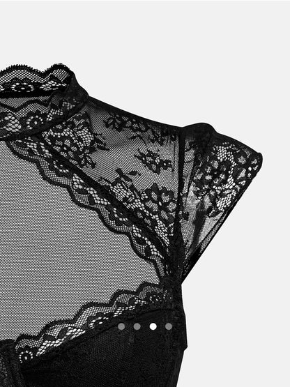 Lace Fitted Sheer Crop Top // Black