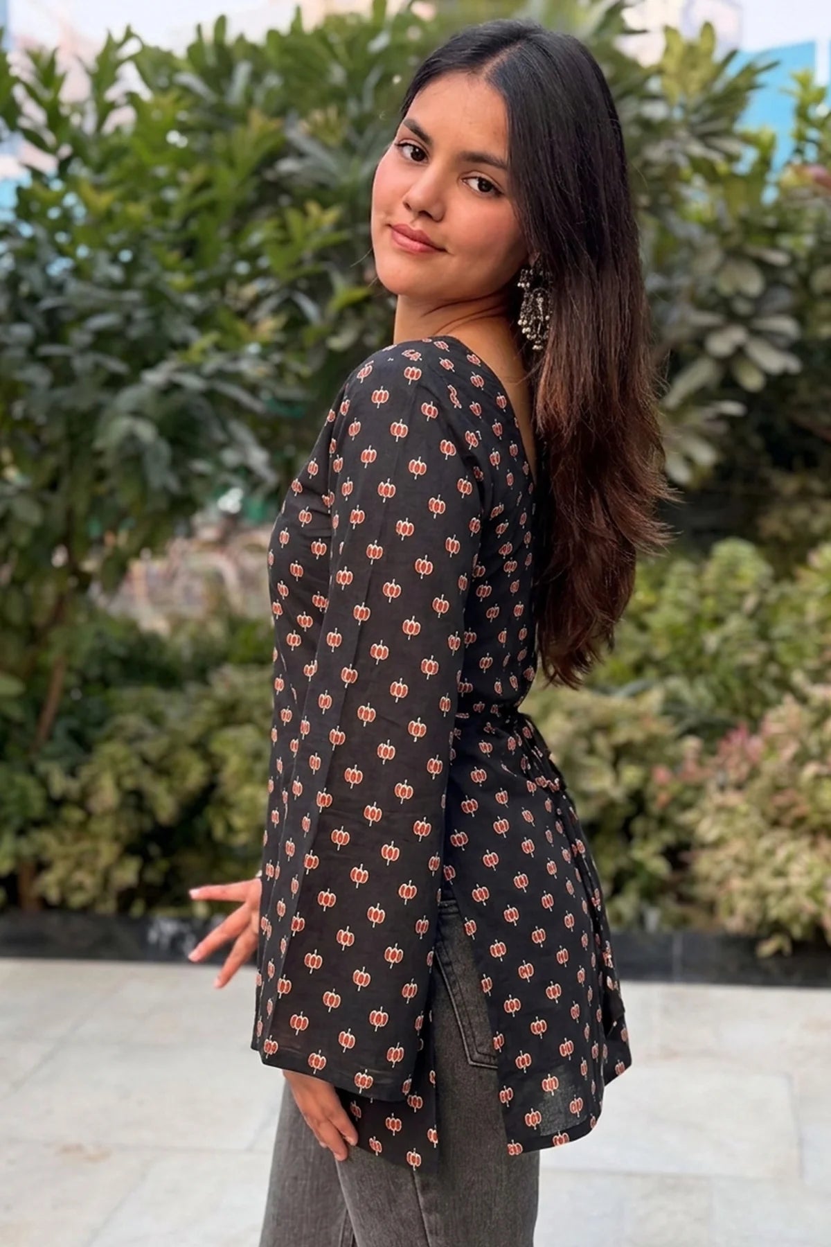 Ayra Block Print Short Kurti // Black
