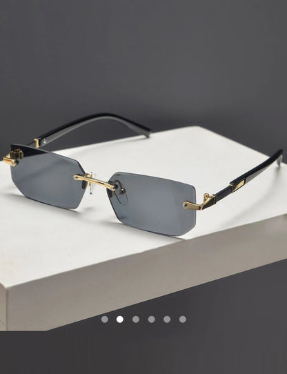 Classic Sunglasses // Black