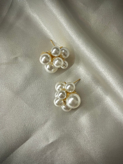 Elegant Pearl Cluster Earrings // Gold
