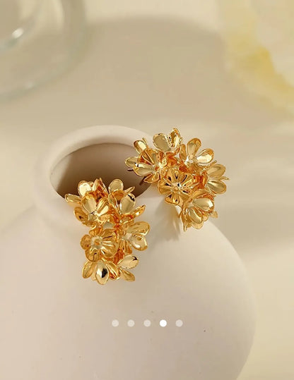 Savana Earrings 036 // Gold