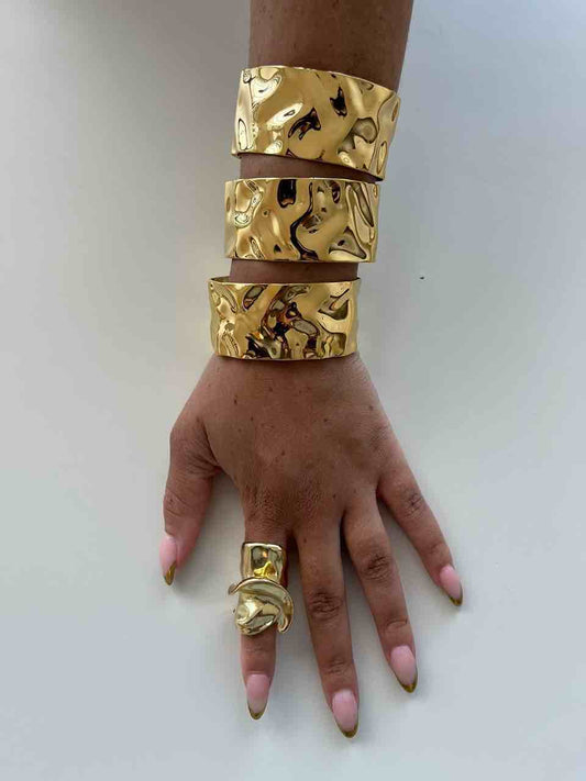 Chunky Bangle (Anti Tarnish) 010 // Gold