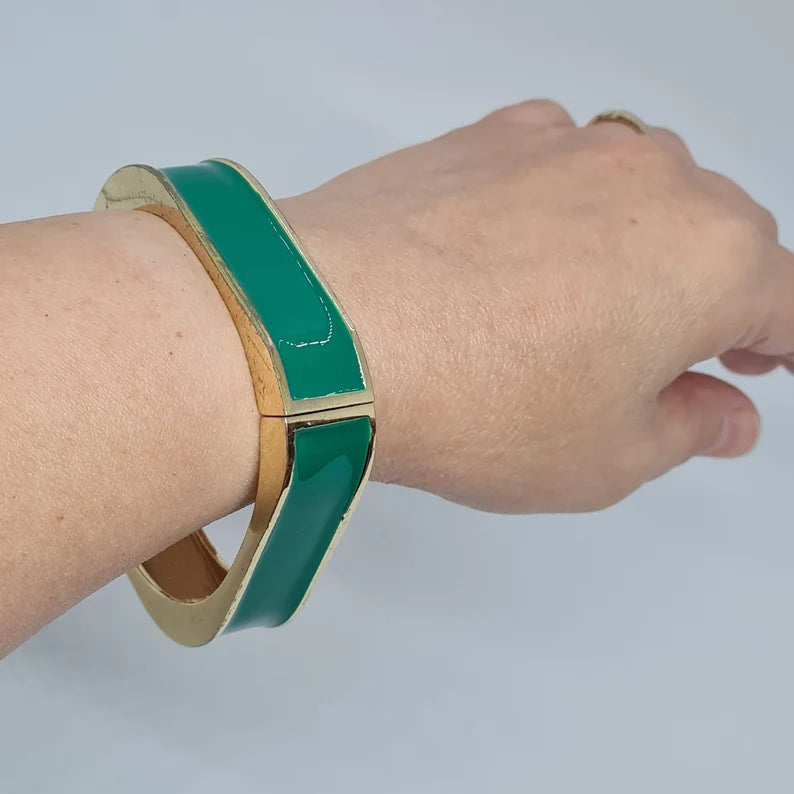 Chunky Bangle (Anti Tarnish) 023 // Green
