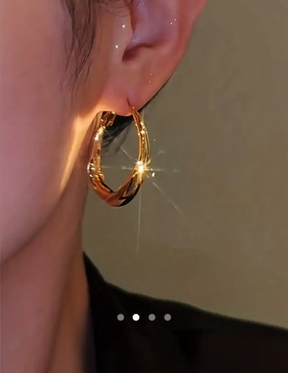 Savana Earrings 037 // Gold