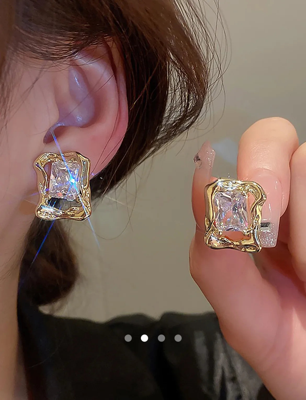 Savana Earrings 042 // Gold