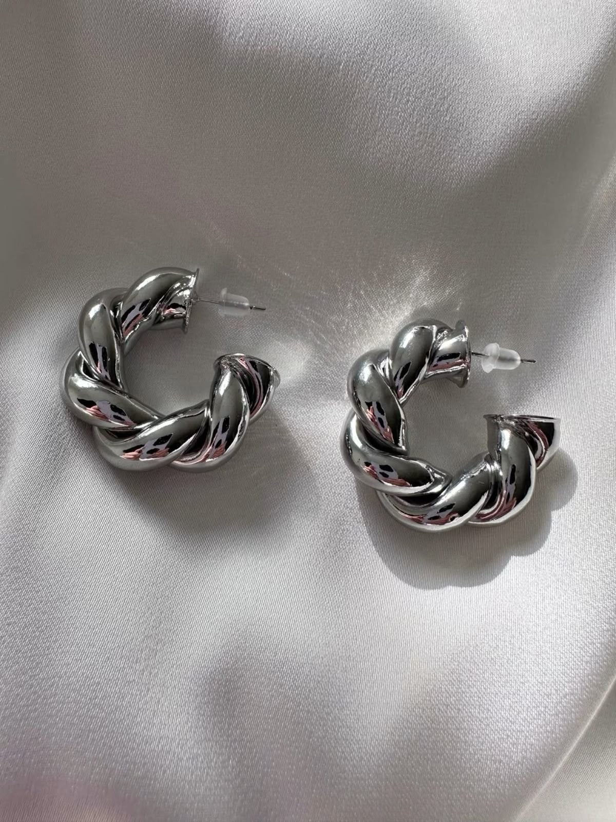 Twisted Earrings // Silver
