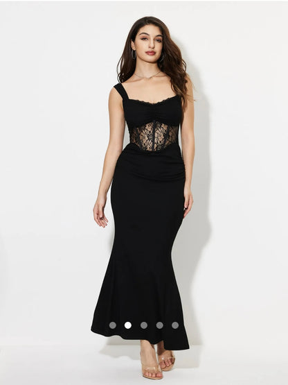 Lace Bodycon Dress // Black