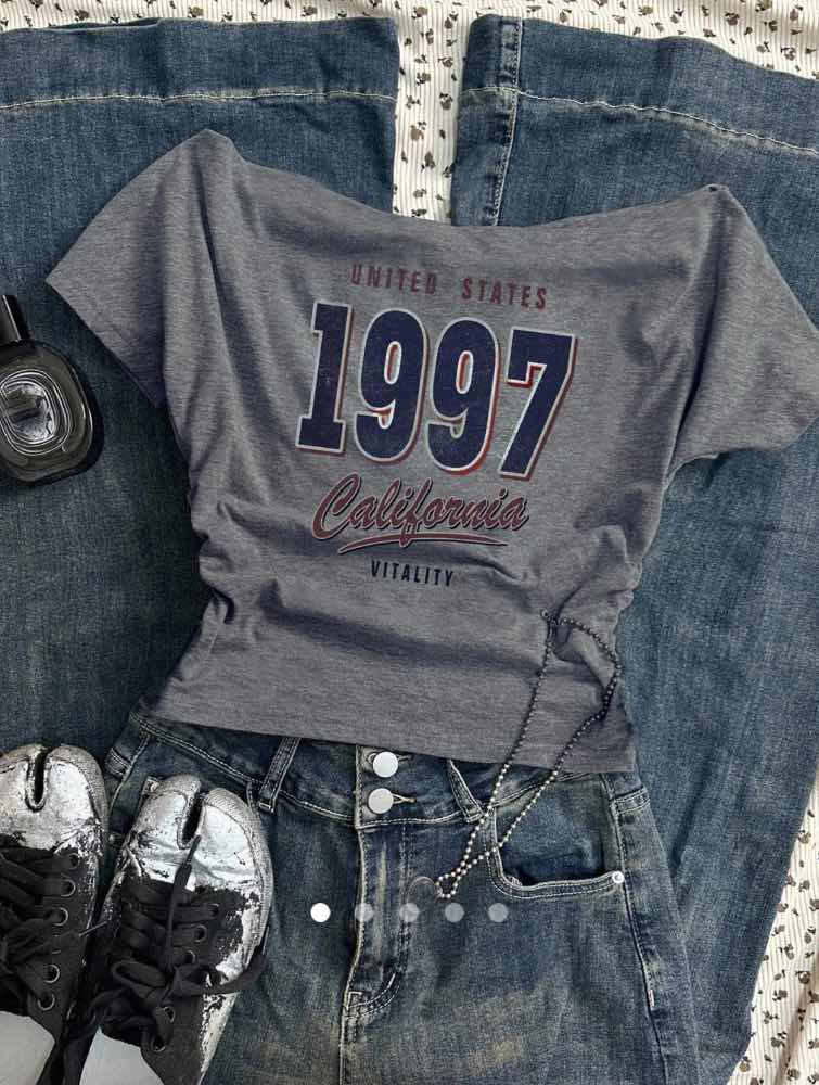 Letter Print Off Shoulder T-Shirt // Grey