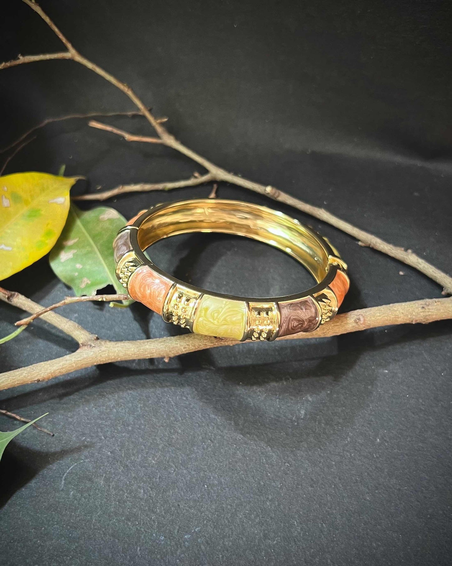 Chunky Bangle (Anti Tarnish) 026 // Brown