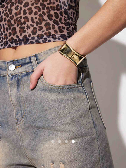 Chunky Cuff Bracelet 004 // Gold