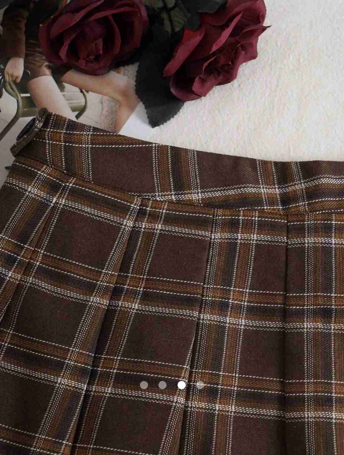 Twill Woven Pleated Skirt // Brown