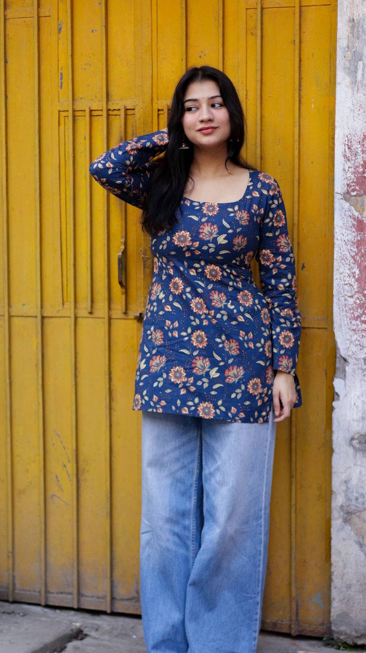 Layla Short Kurti (100% Cotton ) // Blue