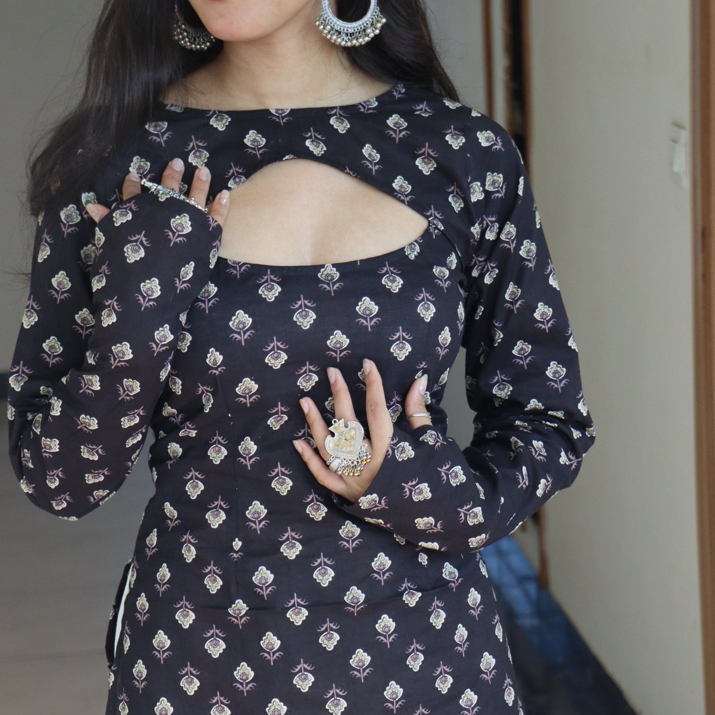 Kaya Convertible Short Kurti // Black