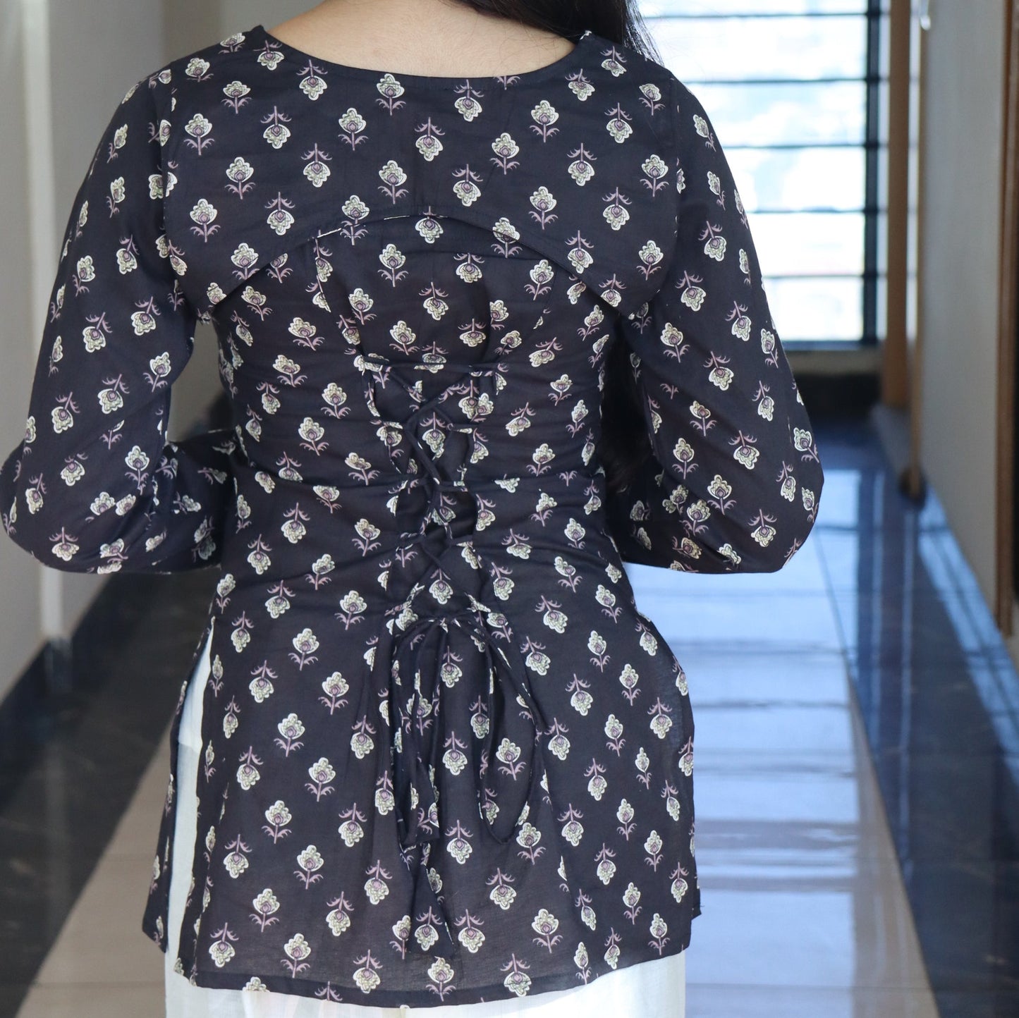 Kaya Convertible Short Kurti // Black