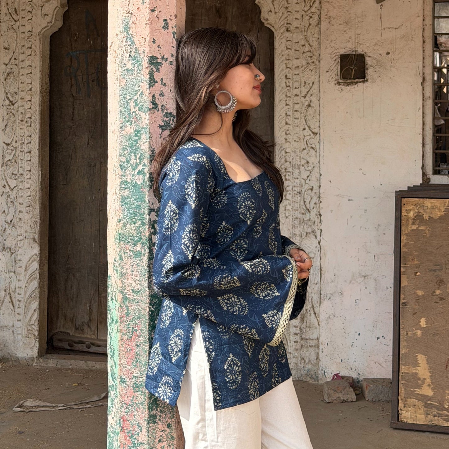 Alina Short Kurti // Blue