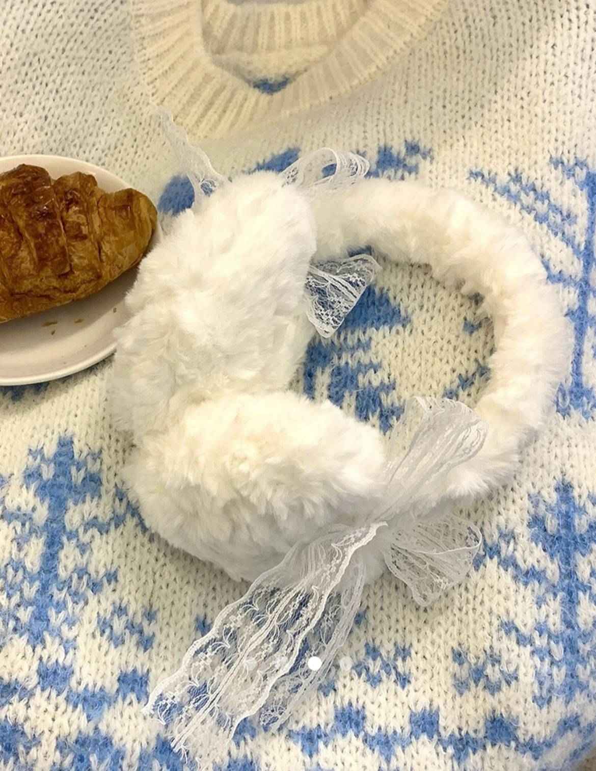 Bow Earmuffs // White