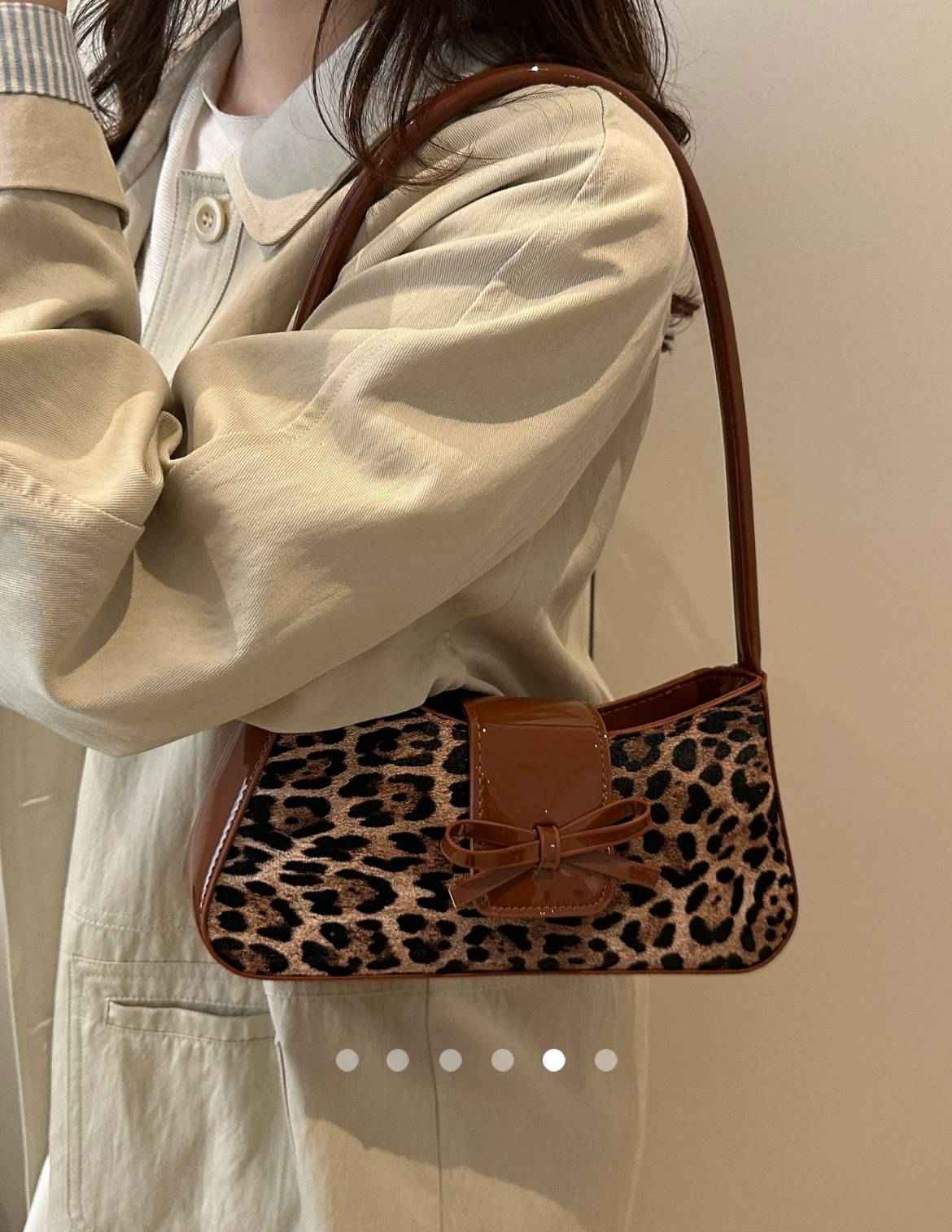 Bow Shoulder Bag // Brown