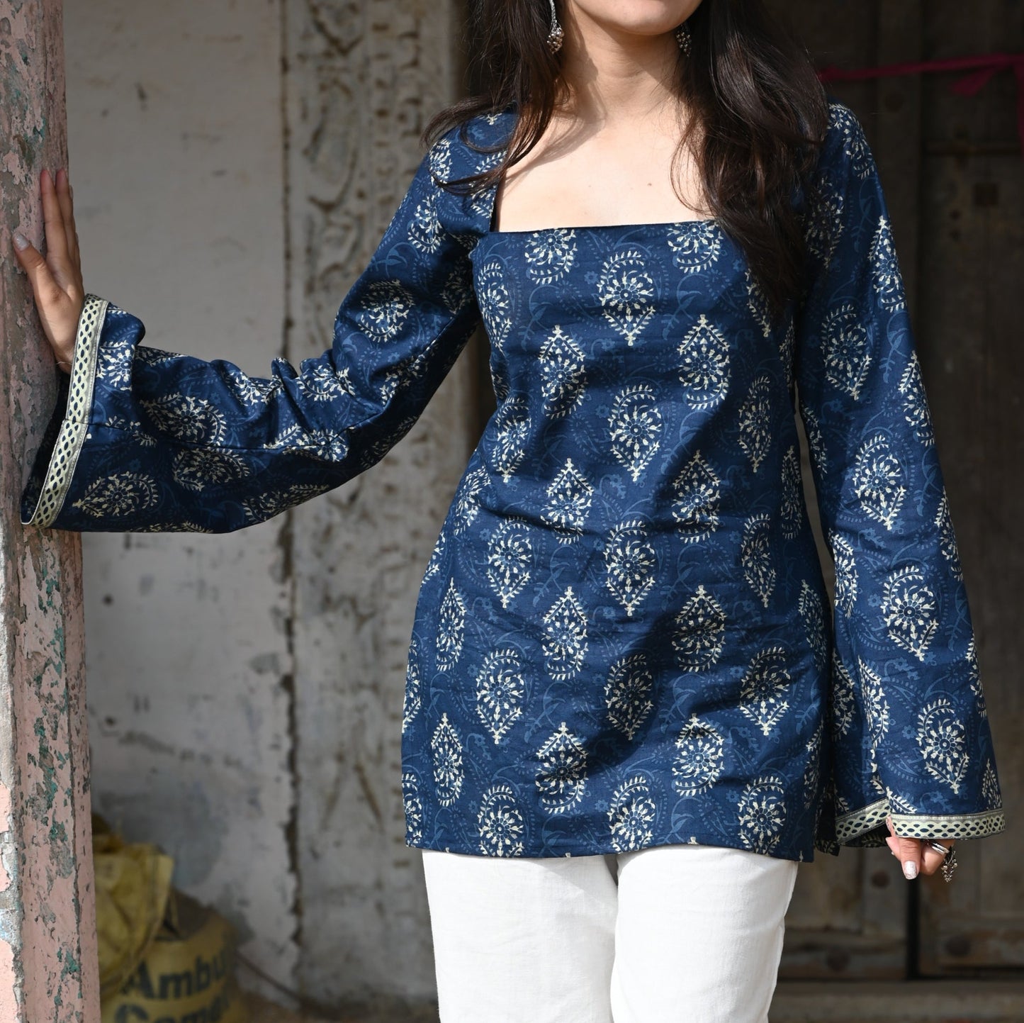 Alina Short Kurti // Blue