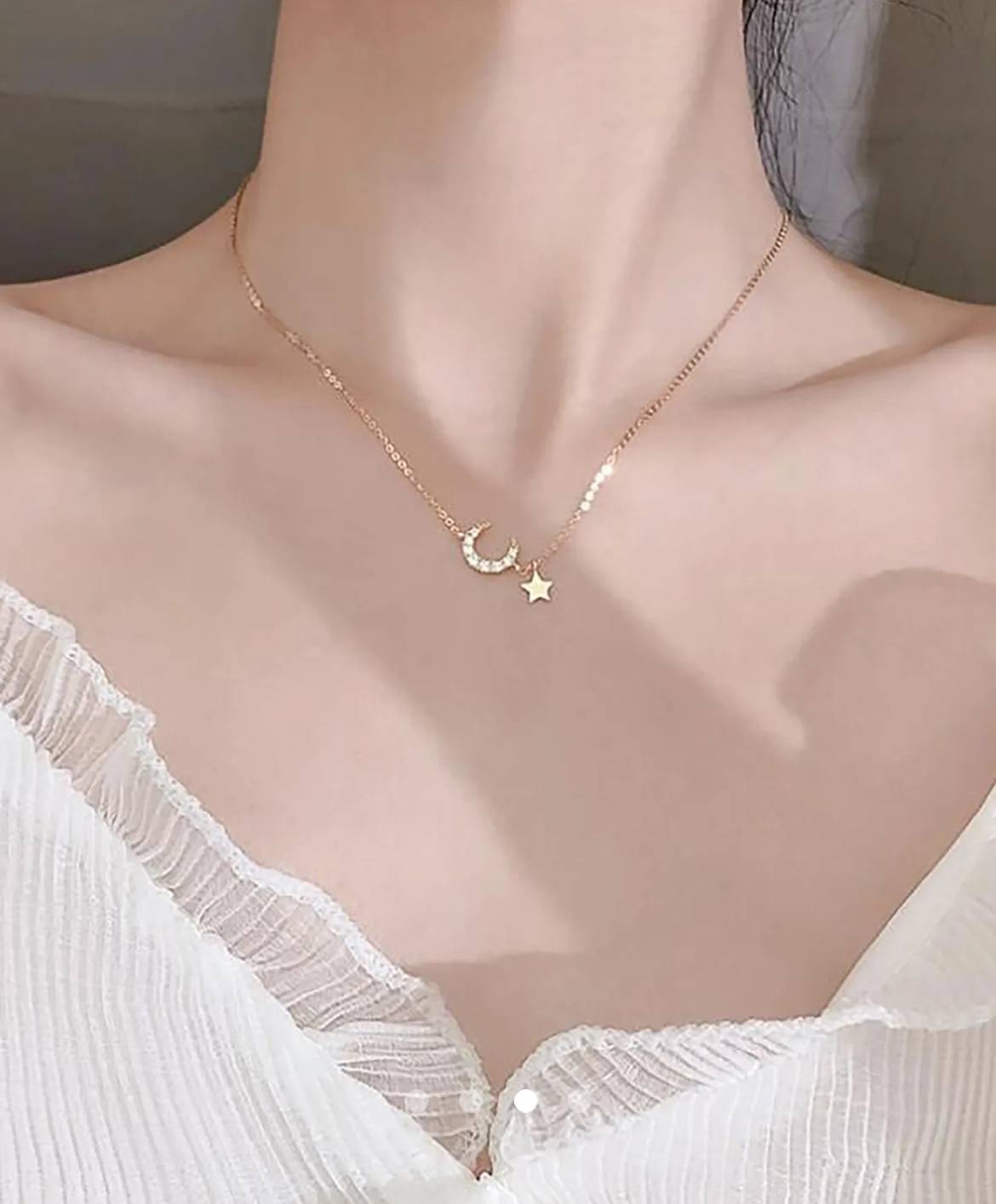 Moon Necklace 002 // Gold