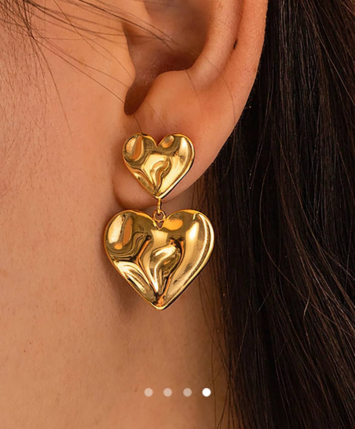 Heart Dangle Earrings // Gold