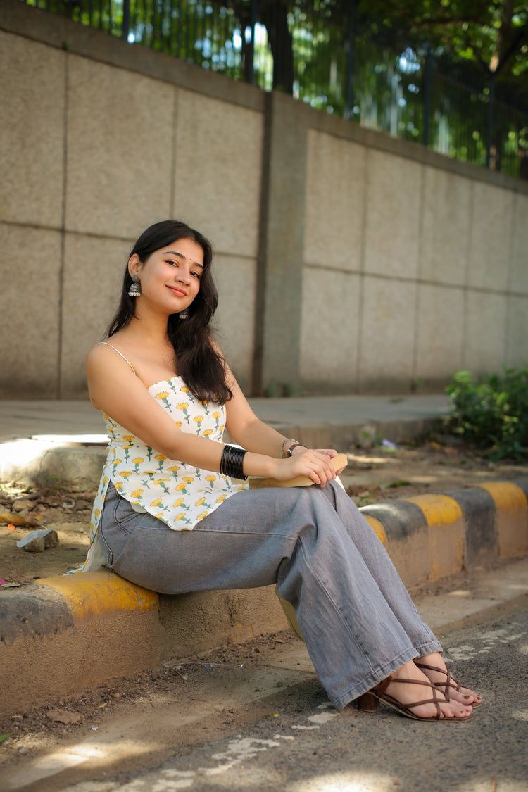 Adaa Short Kurti (100% Cotton) // White