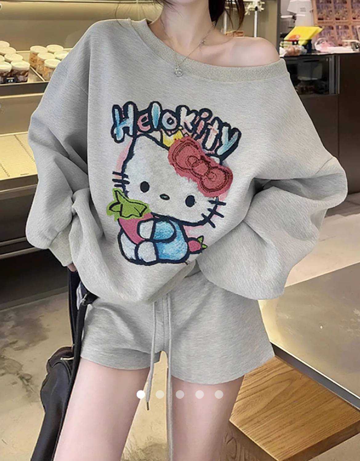 Printed Pullover Sweatshirt // Light Grey