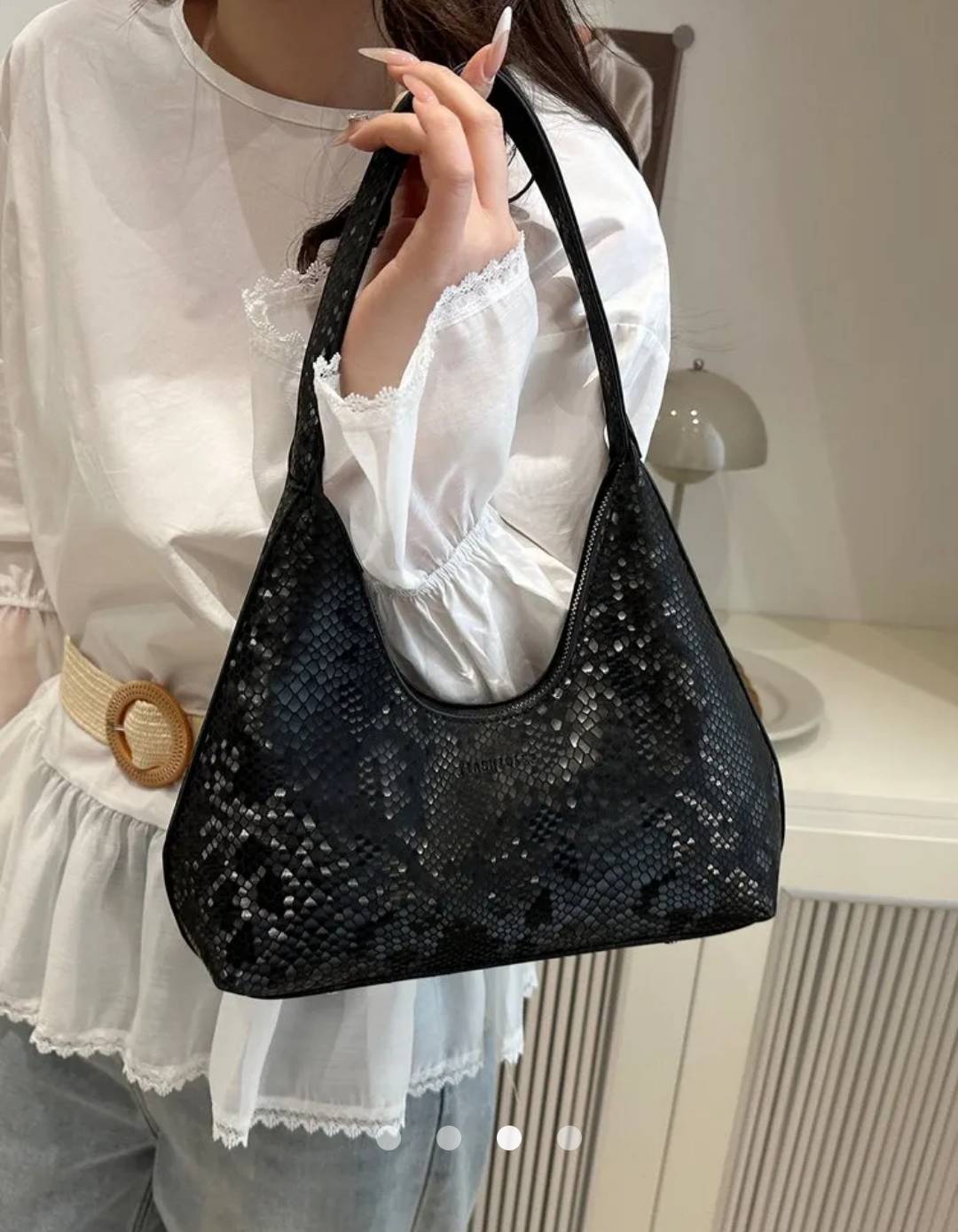 Shoulder Bag // Black