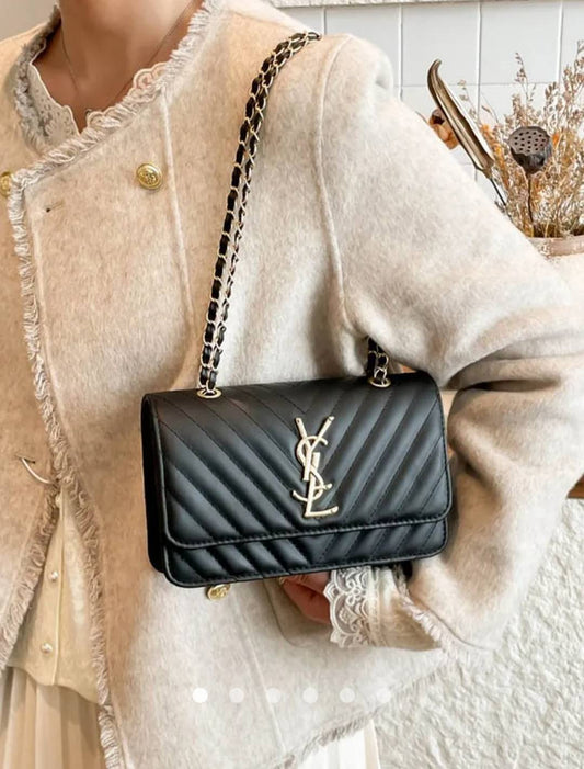 Decorative Stitch Shoulder Bag // Black