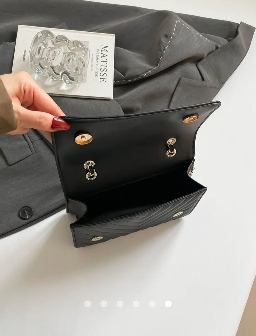 Decorative Stitch Shoulder Bag // Black