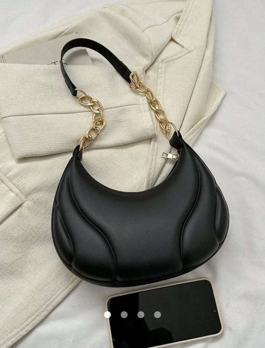 Solid Shoulder Bag // Black