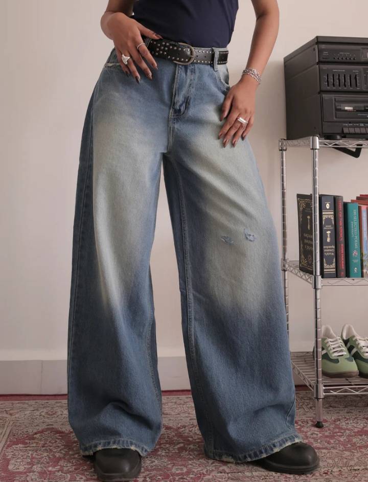 Washed Wide Leg Jeans // Airy Blue