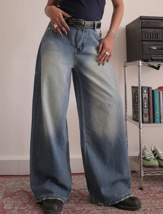 Washed Wide Leg Jeans // Airy Blue