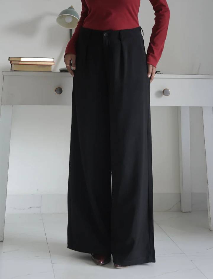 Wide Leg Korean Pants // Black