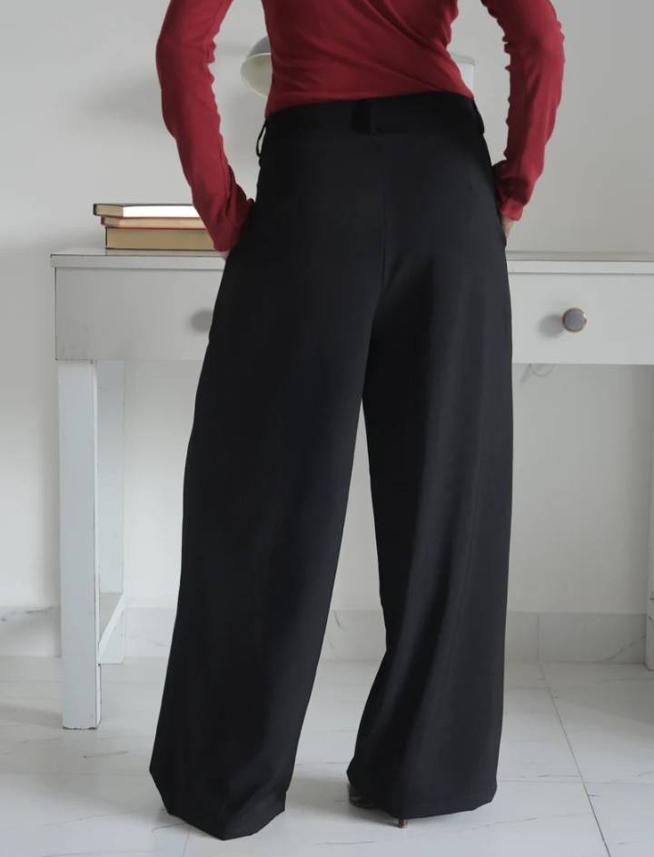 Wide Leg Korean Pants // Black