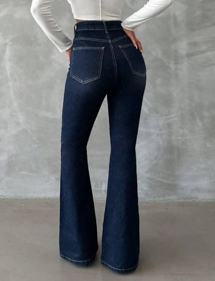 Bootcut Jeans // Classic Dark Blue