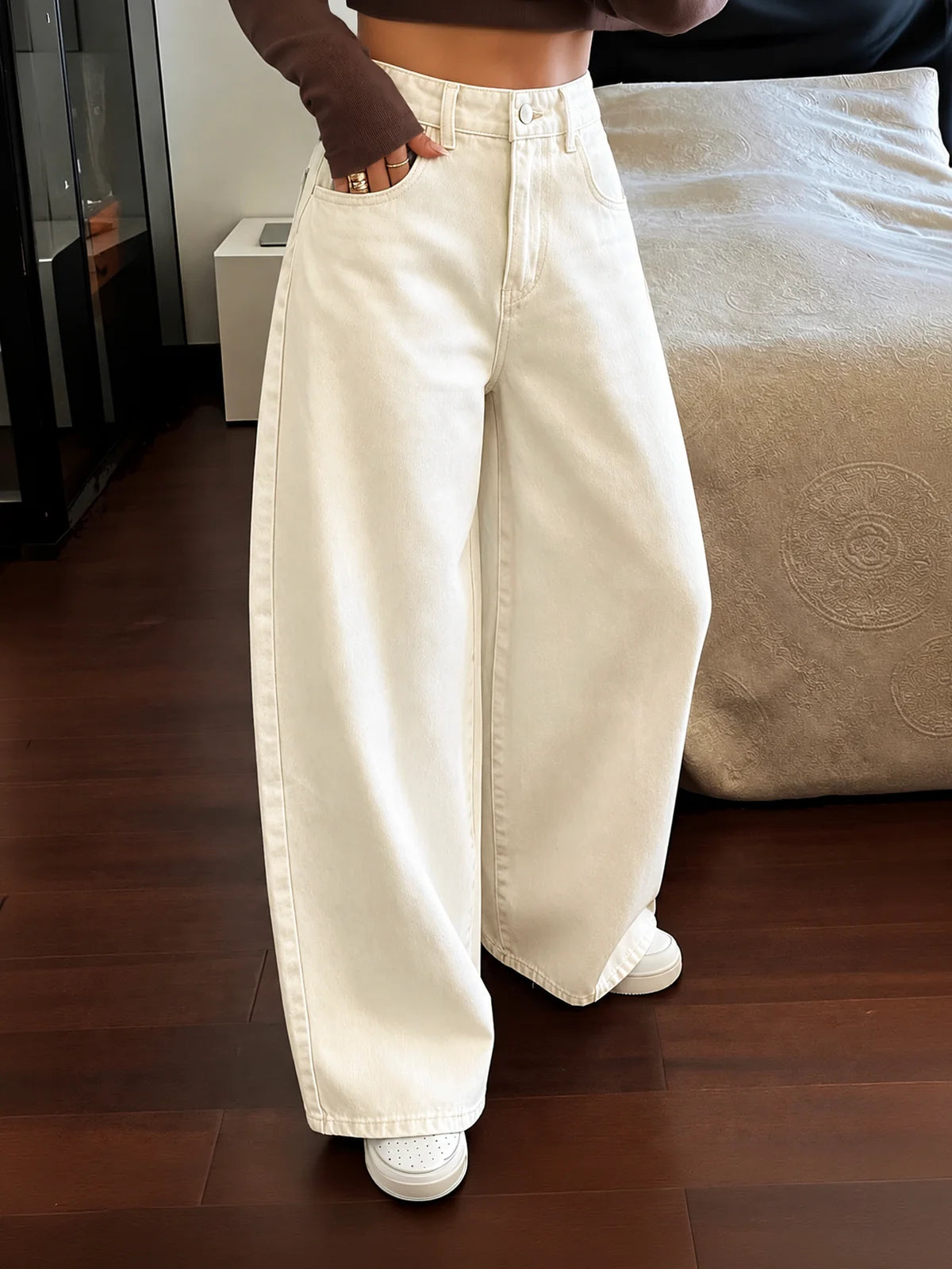 Vanilla Beige // Wide Leg Jeans